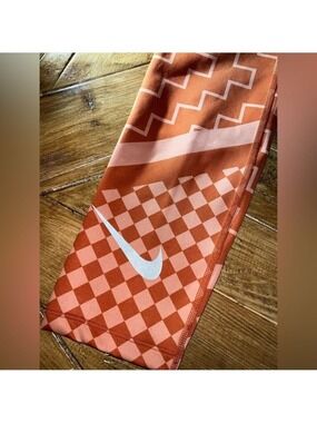 Nike Epic Lux Running Tights in orange - size medium / very nice condition